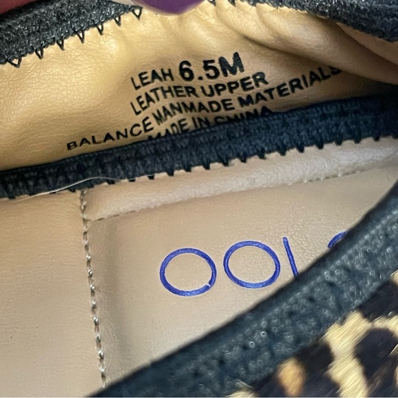 Me Too Women’s Leah Leopard Print Slip On Flats Size 6 1/2 - Picture 8 of 9